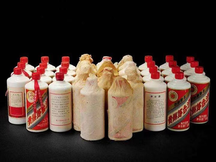 友谊老酒回收上门哪里回收(附近上门回收茅台酒）?
